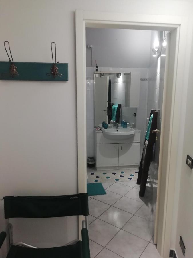 Donnabarbara Apartment เวอนาซซา ภายนอก รูปภาพ
